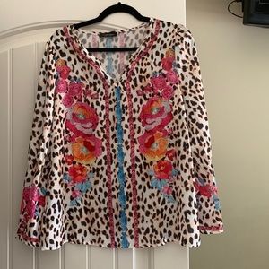 NWOT fun blouse